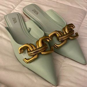 Brand new, never worn Zara BUCKLED FLAT MULES GREEN